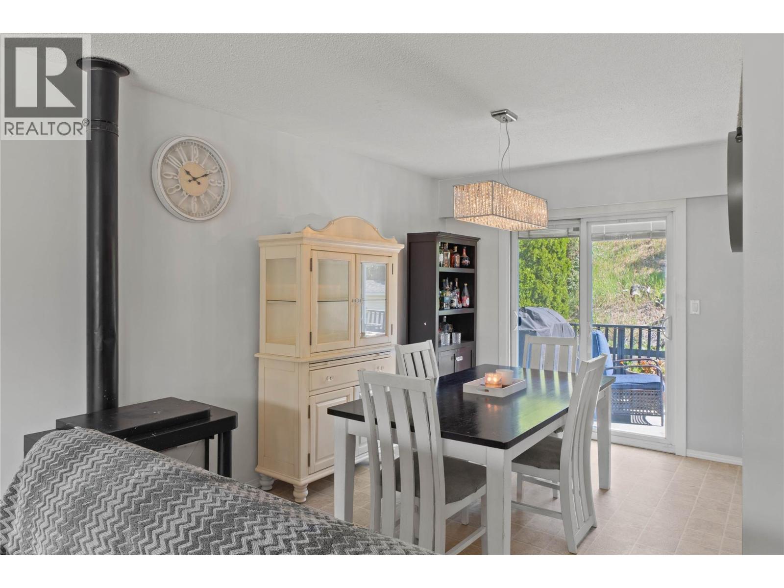 1680 Mt. Dufferin Drive - 9
