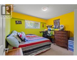 Kitchen - 1680 Mt. Dufferin Drive, Kamloops, BC V2E1A2 Photo 12