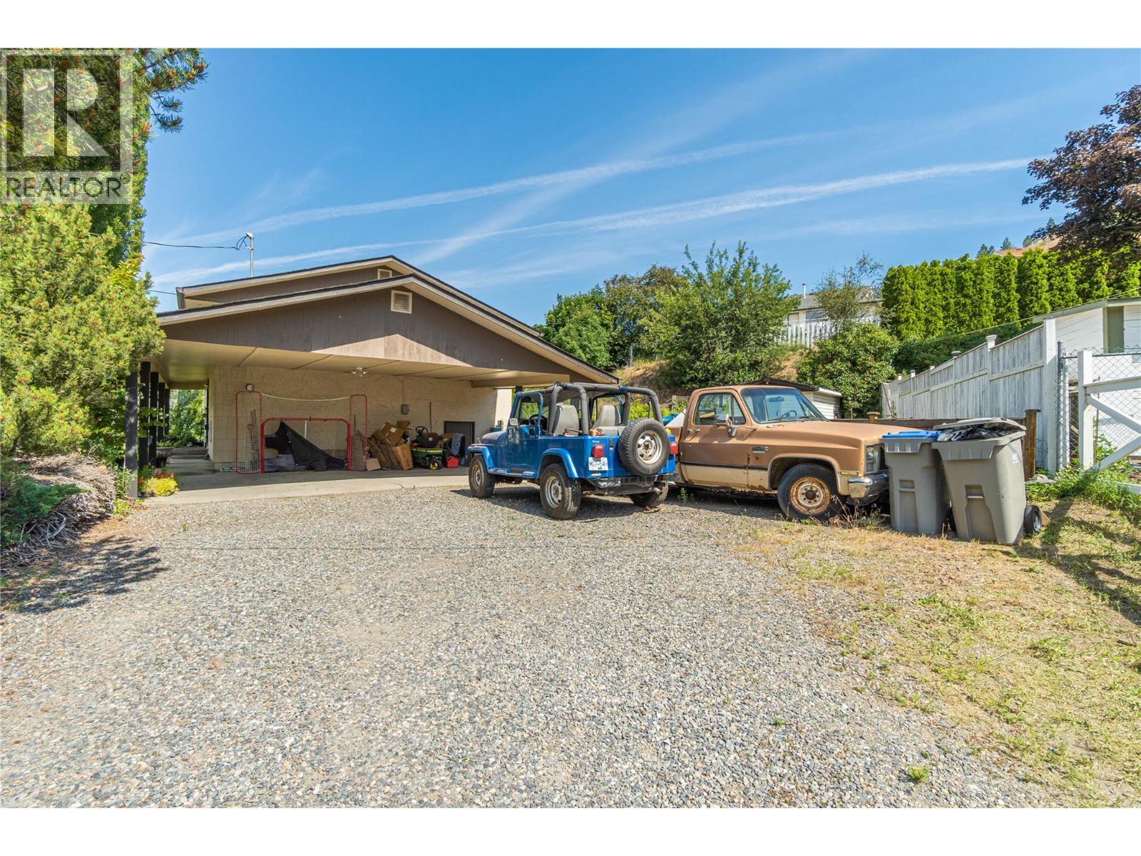 1680 Mt. Dufferin Drive - 36