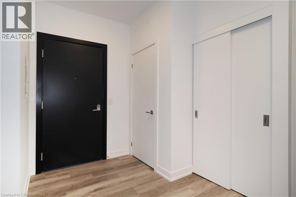 5 WELLINGTON Street S Unit# 401, Kitchener — photo 2