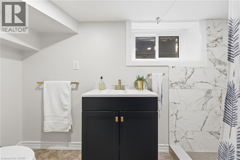 70 GAGE Avenue S - Image 37