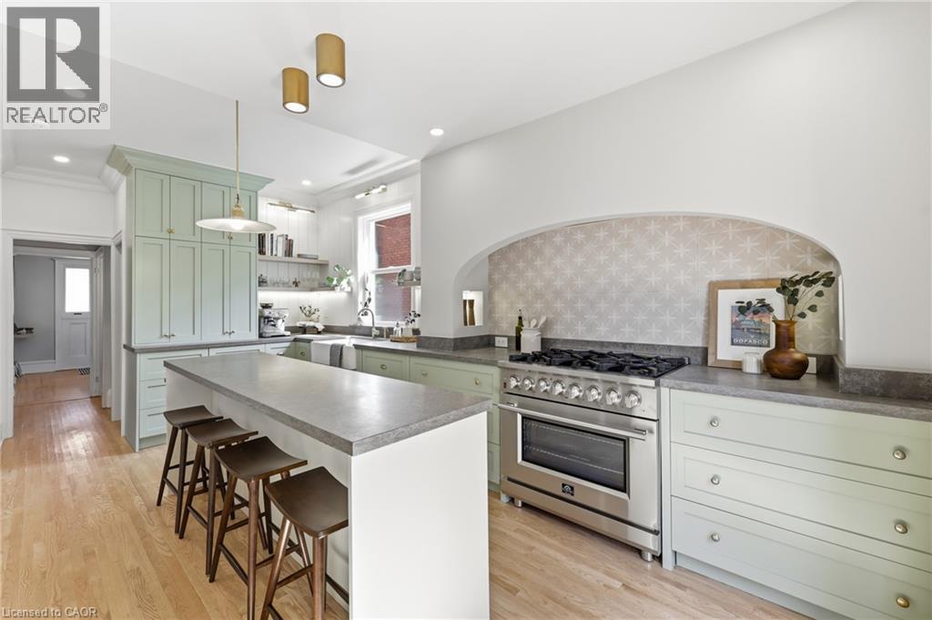 70 GAGE Avenue S - 1