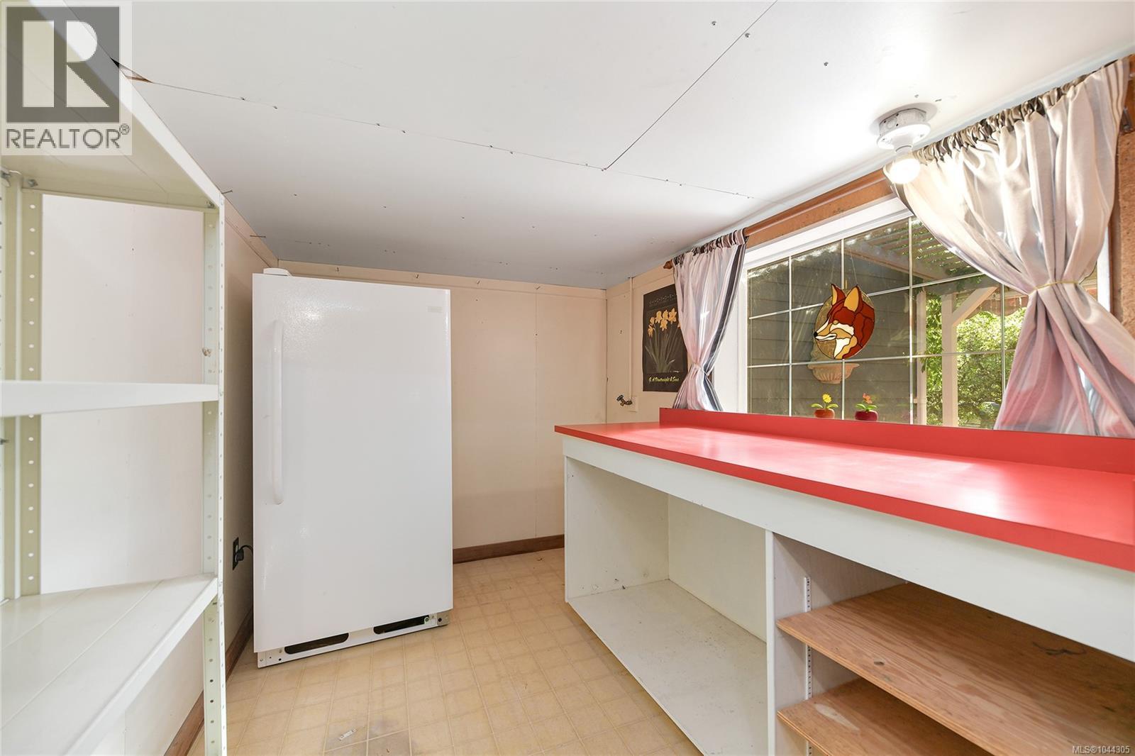  4296 CEDAR HILL Road, Saanich