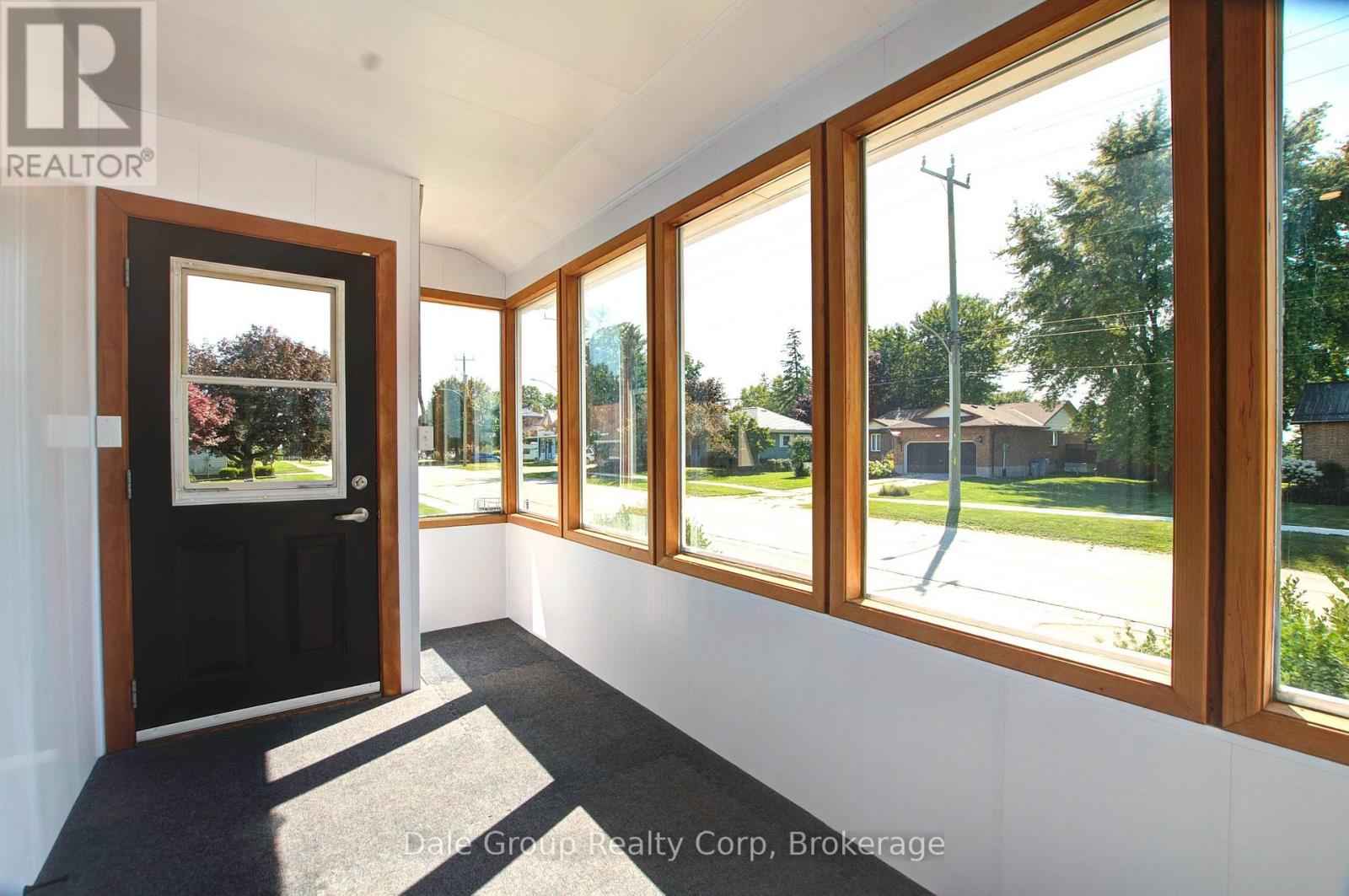293 ALBERT STREET, Central Huron (Clinton) — photo 2