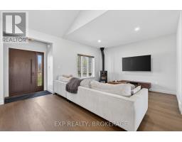 Laundry room - 9304 Perth Road, Rideau Lakes, ON K0G1X0 Photo 10