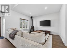 Recreational, Games room - 9304 Perth Road, Rideau Lakes, ON K0G1X0 Photo 12