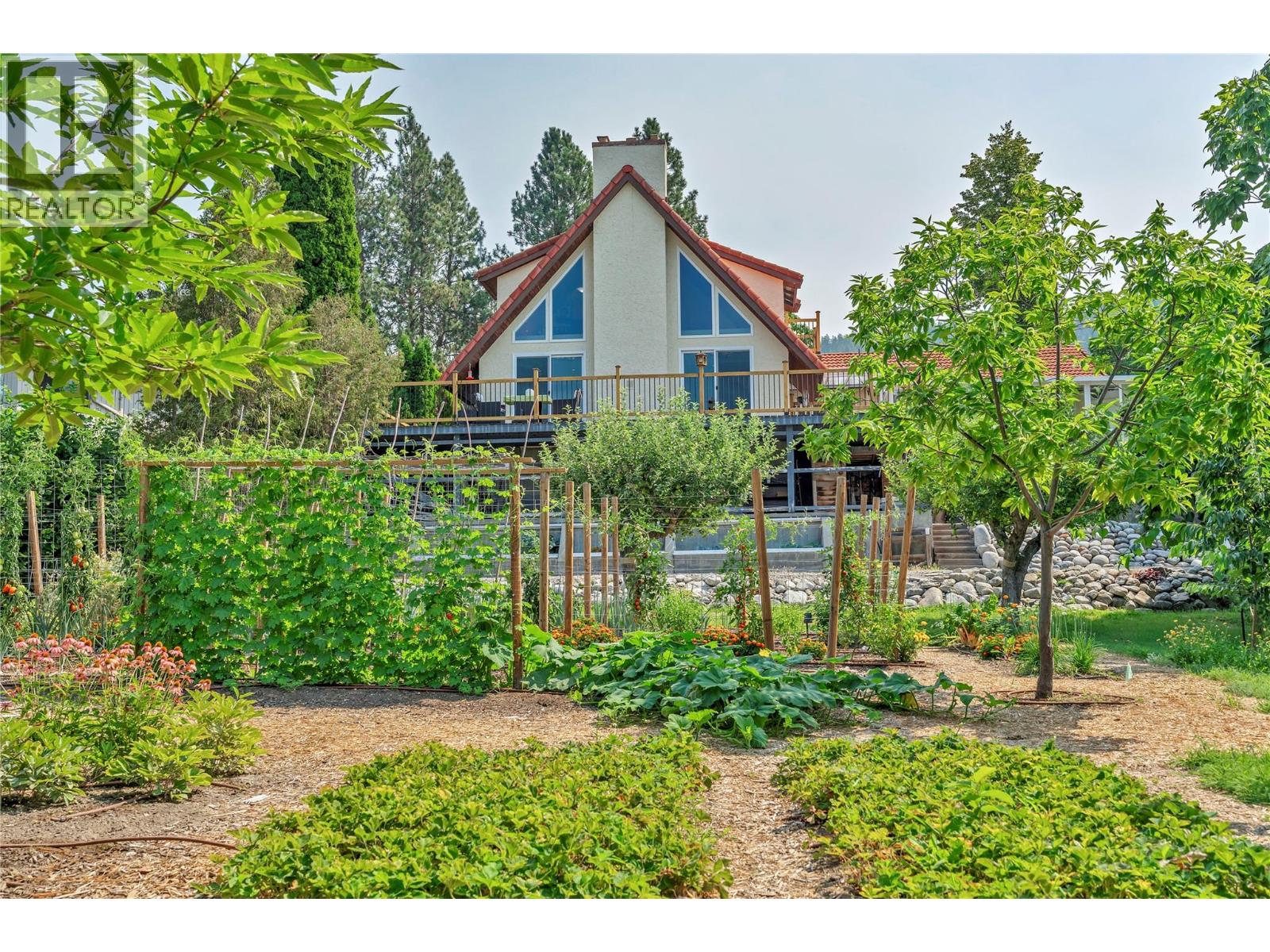 3015 Ponderosa Drive, Naramata
