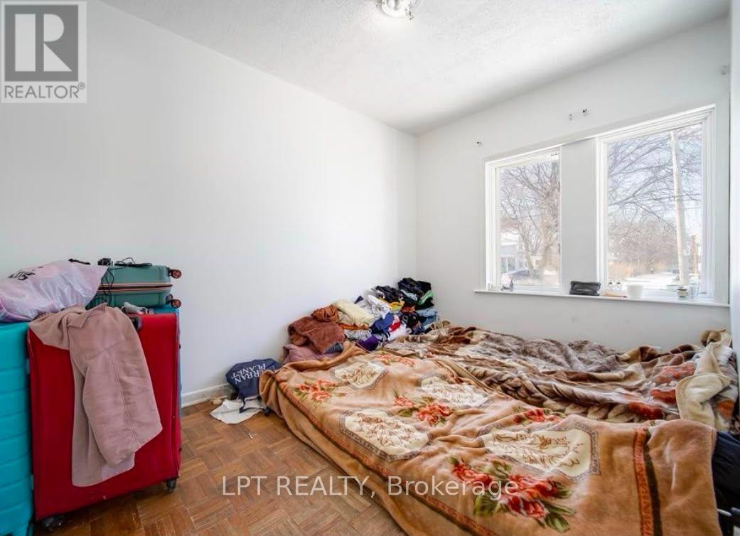916 FELIX AVENUE - 17