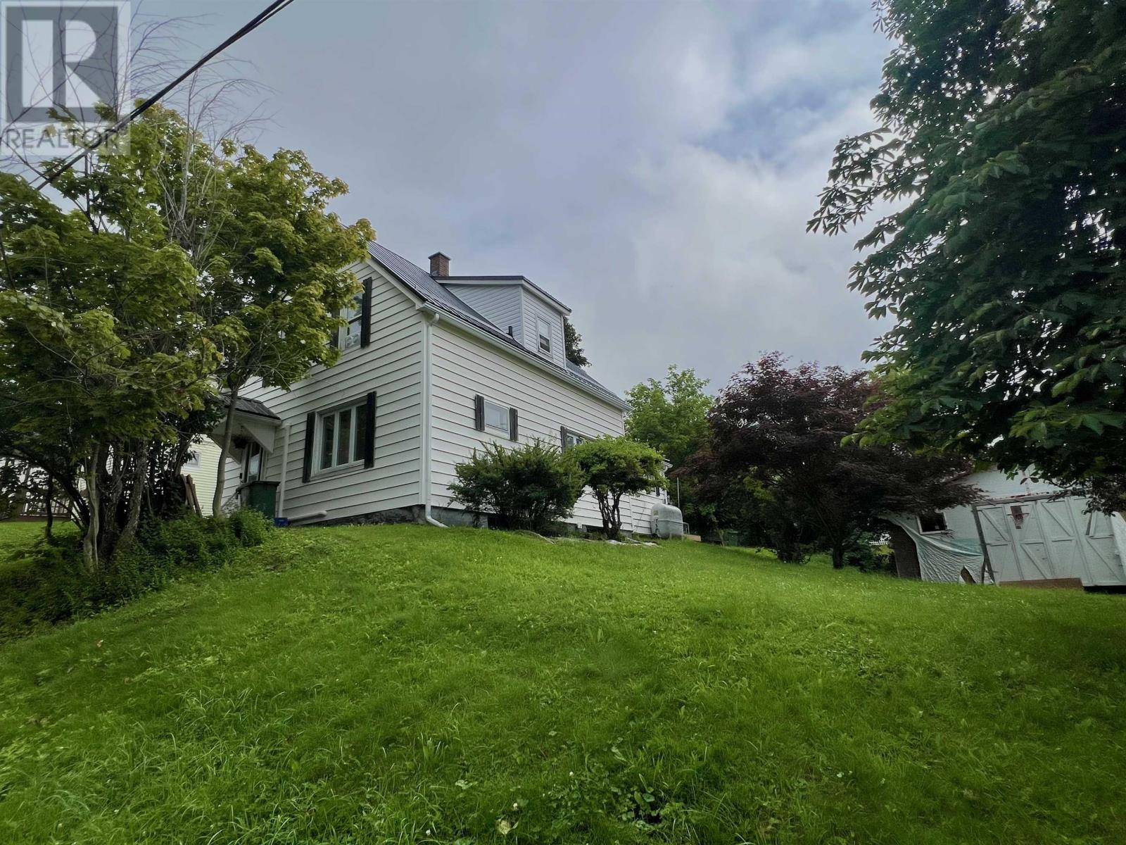 2 Central Avenue, Trenton — photo 2