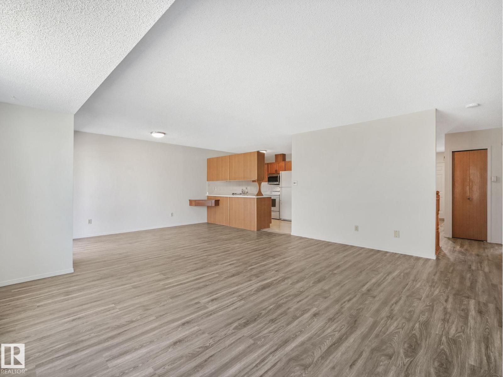 1521 62 Street NW - Photo 9