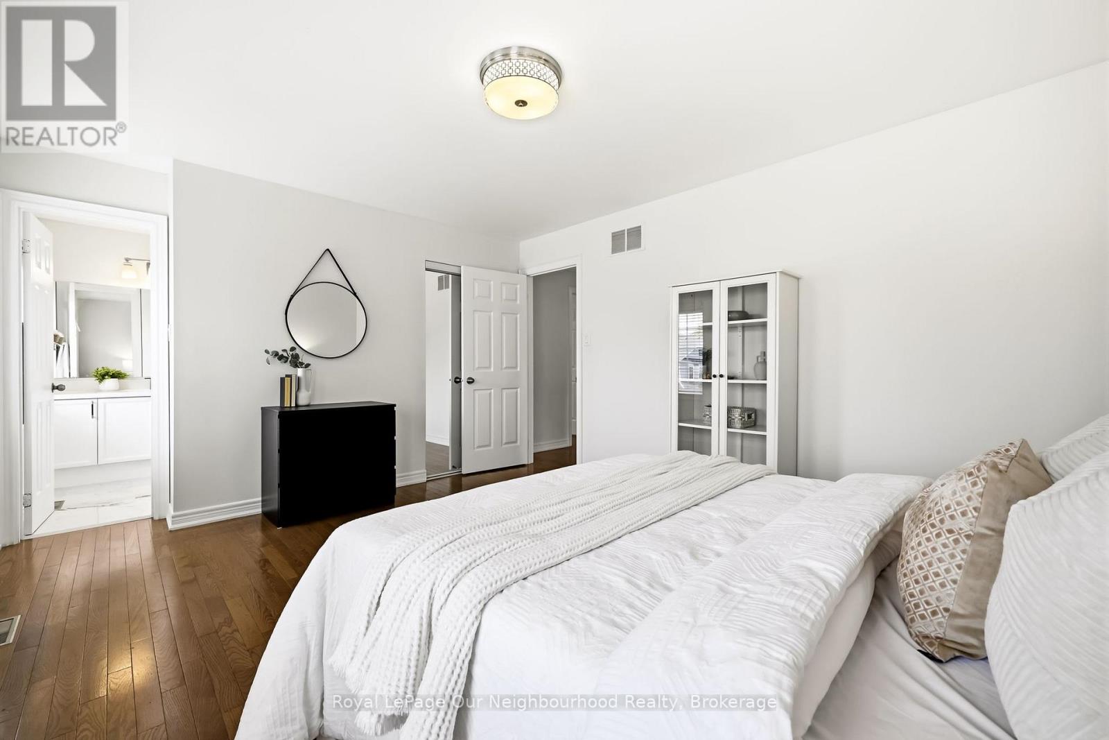 1296 RAVENCLIFFE COURT - Image 28