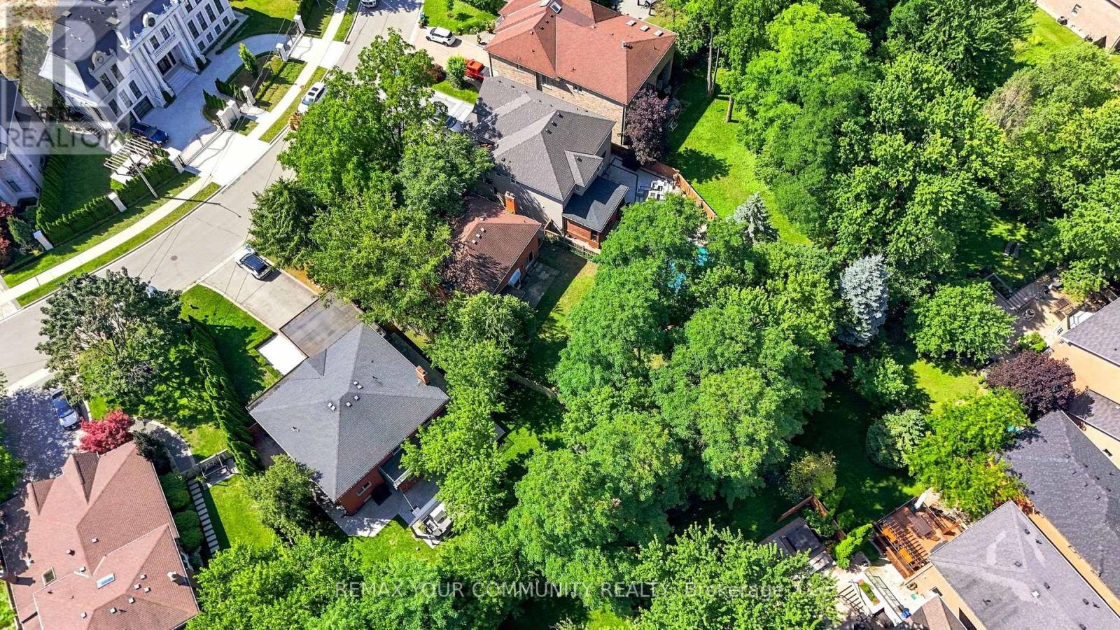 34A CLARIDGE DRIVE - 18