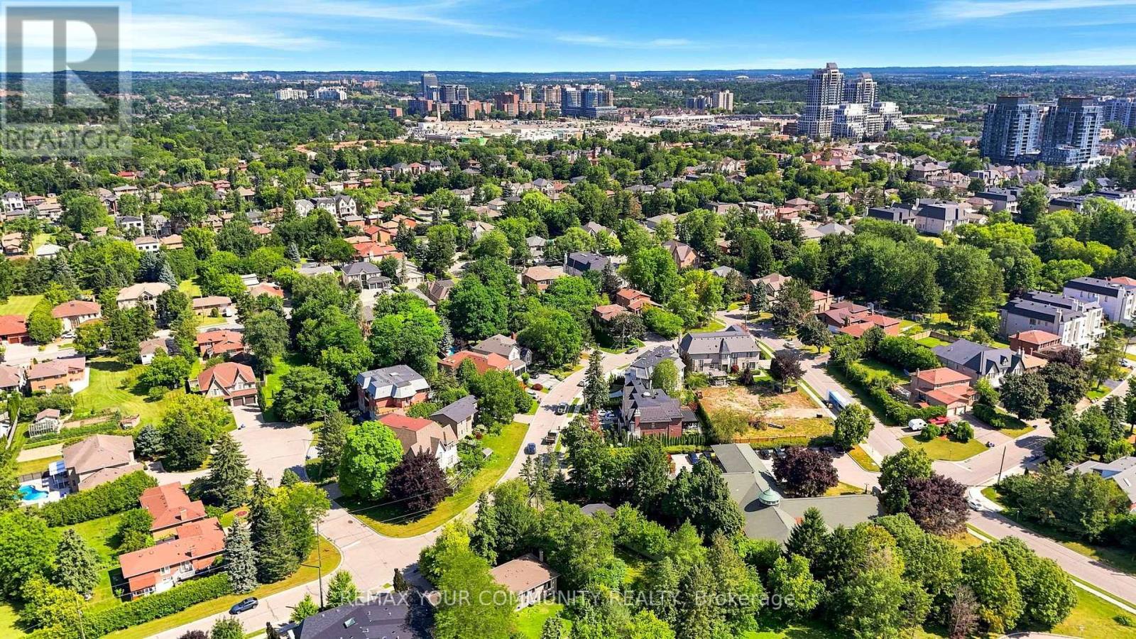 34A CLARIDGE DRIVE - 32