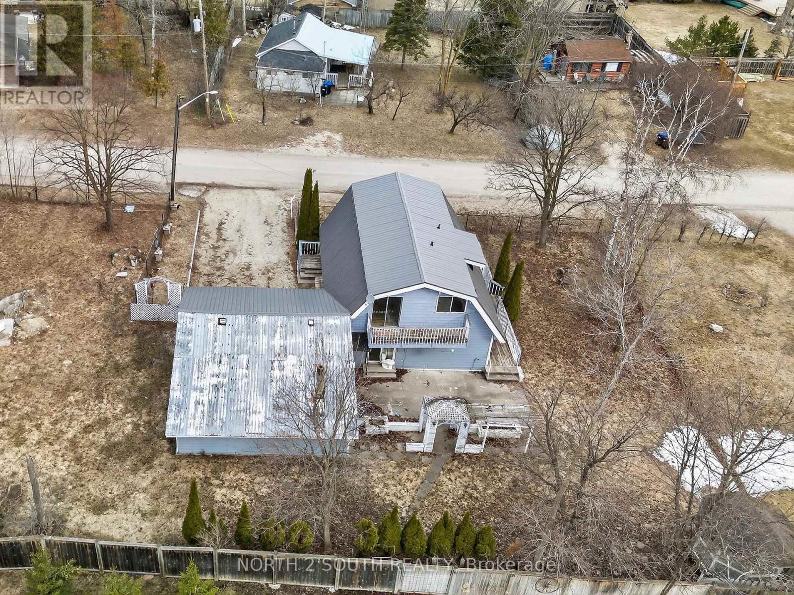 13 BAYVIEW AVENUE - 13