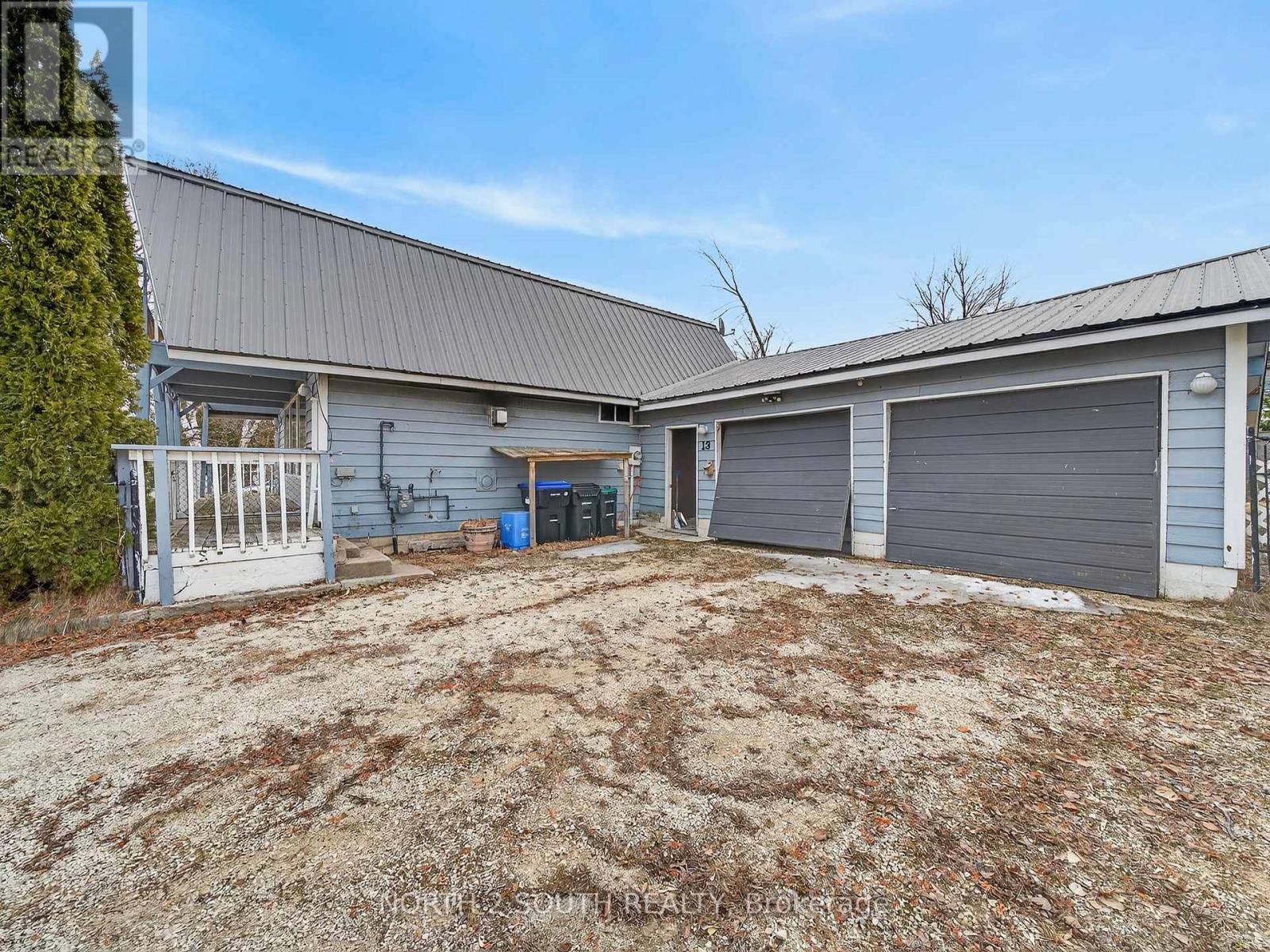 13 BAYVIEW AVENUE - 5
