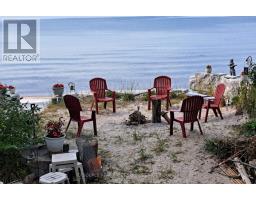 4 Pinewood Drive, Tiny, ON L0L2T0 Photo 15