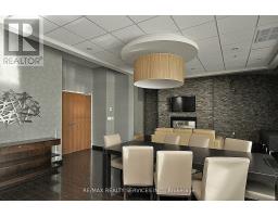2009 - 215 Queen Street E, Brampton, ON L6W0A9 Photo 11