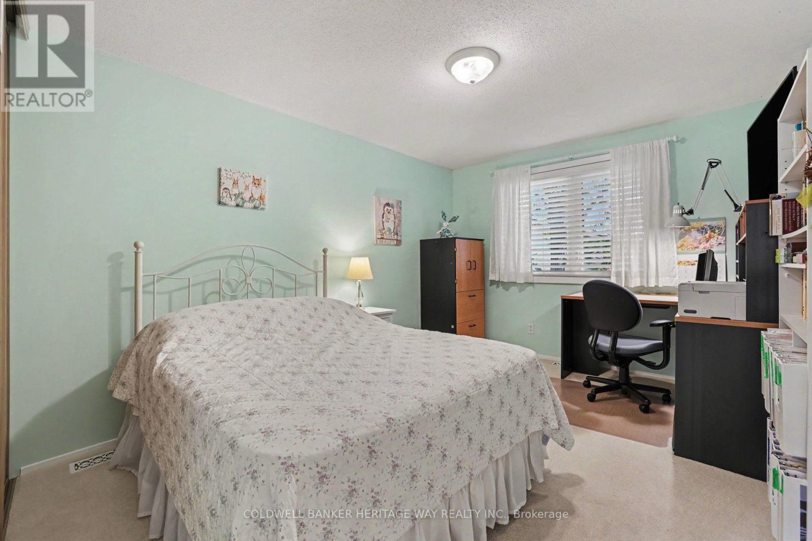 45 SHADETREE CRESCENT - 24