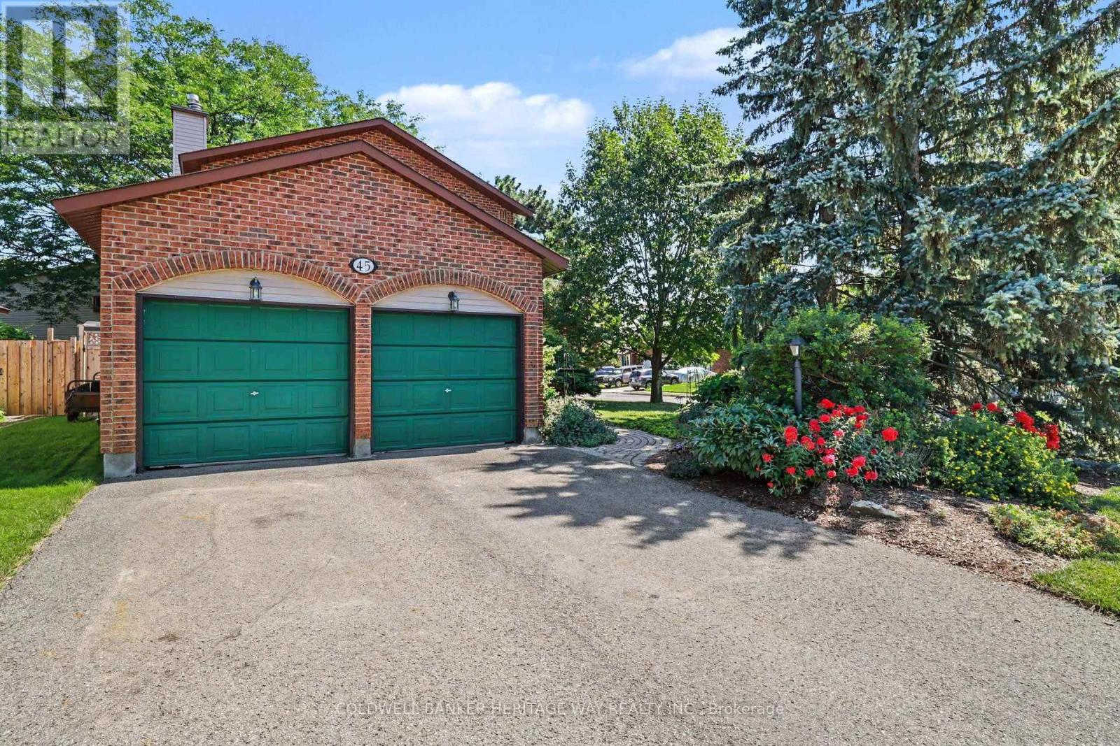 45 SHADETREE CRESCENT - 3