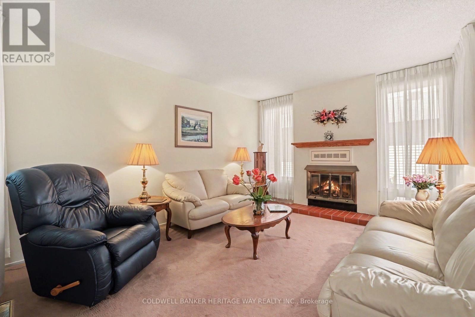45 SHADETREE CRESCENT - 8