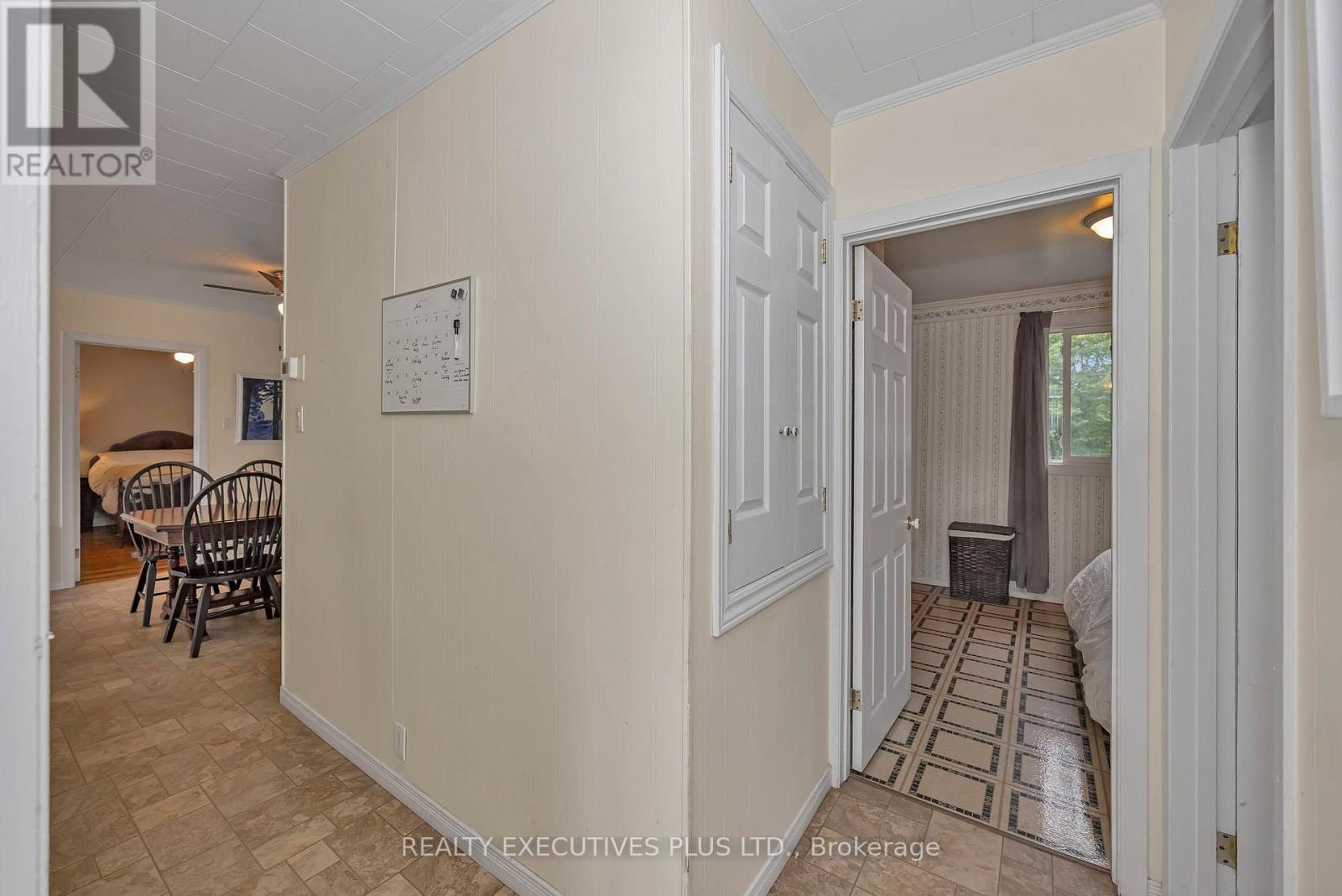 636 WATER STREET - Image 12
