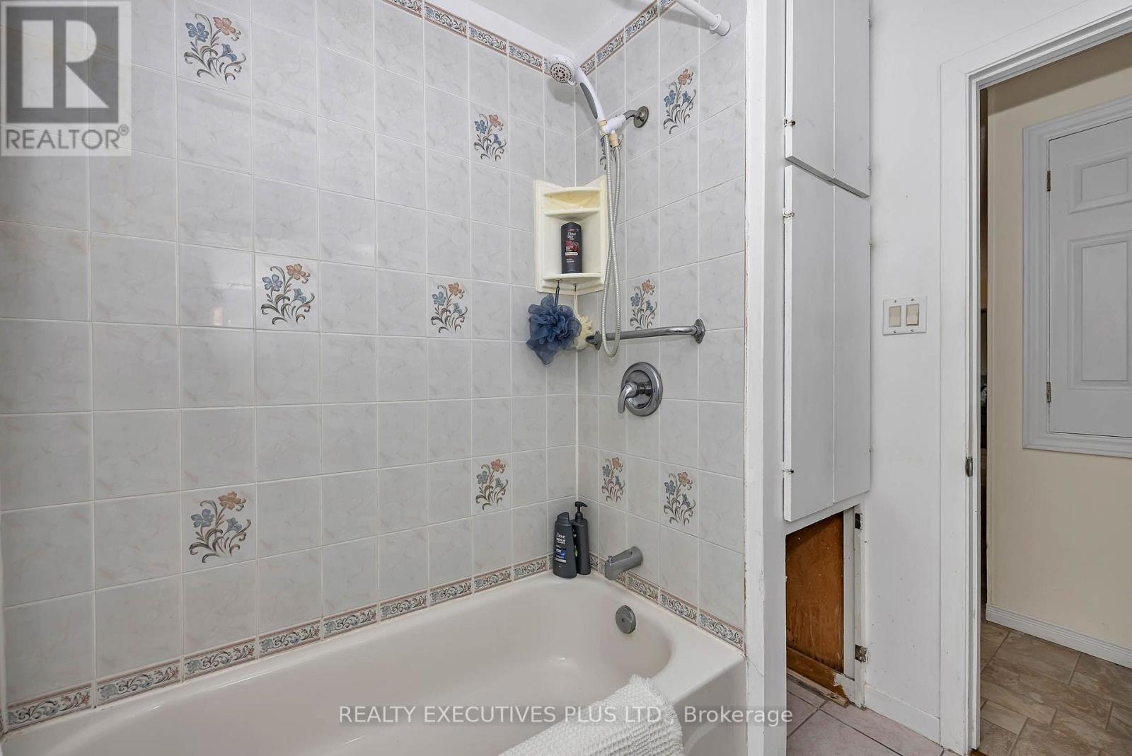 636 WATER STREET - Image 15