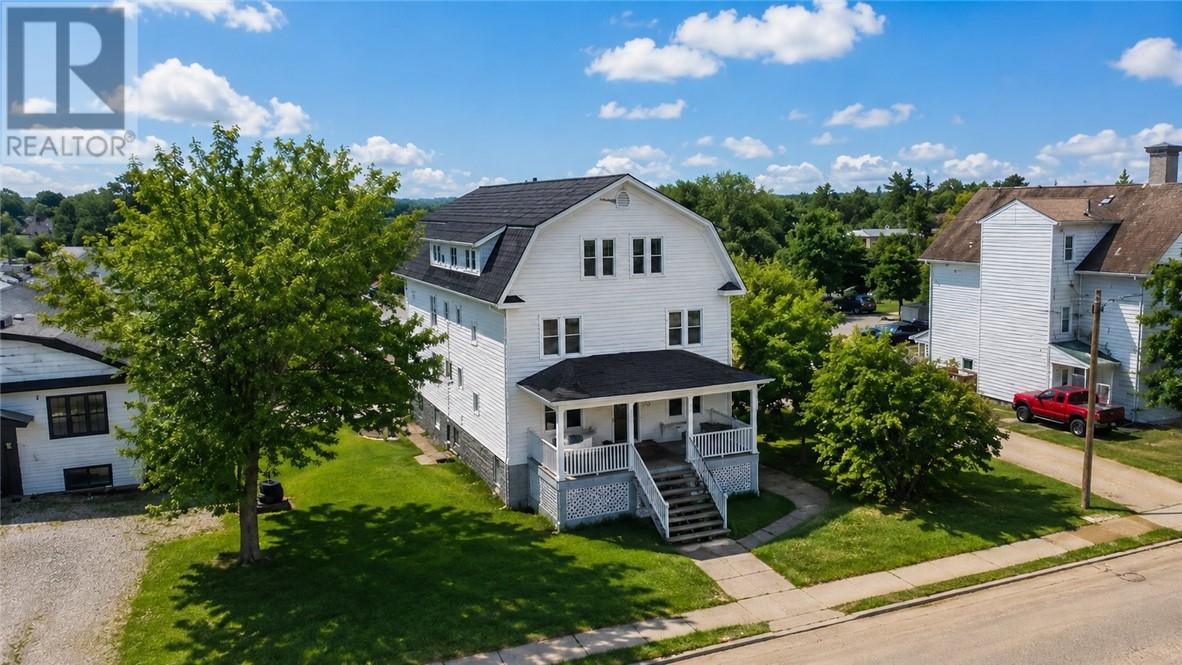 186 BARBER Street - 1