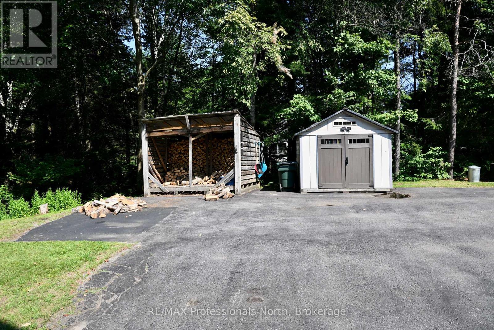 242 DEER LAKE ROAD - Image 9