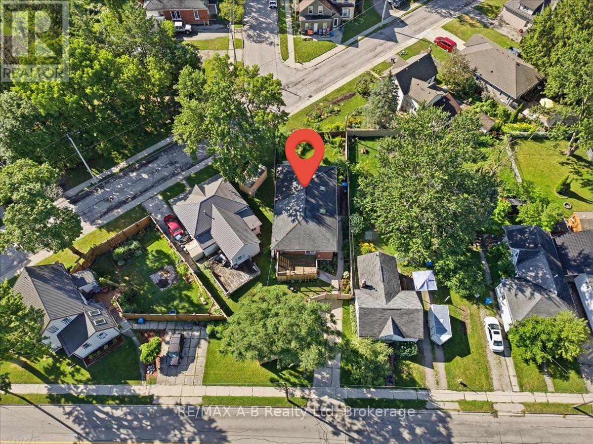15 RAILWAY STREET - Image 45