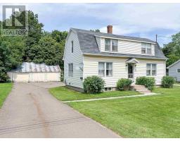 8 Falconwood Drive, Charlottetown, PE C1A6B5 Photo 10