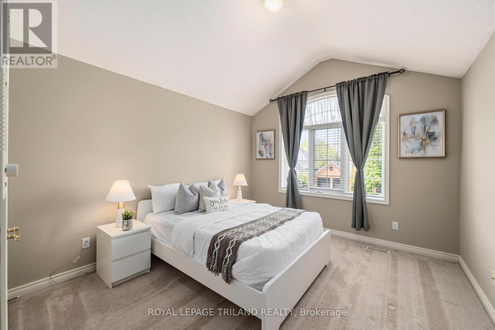 56 GLENRIDGE CRESCENT - Image 25