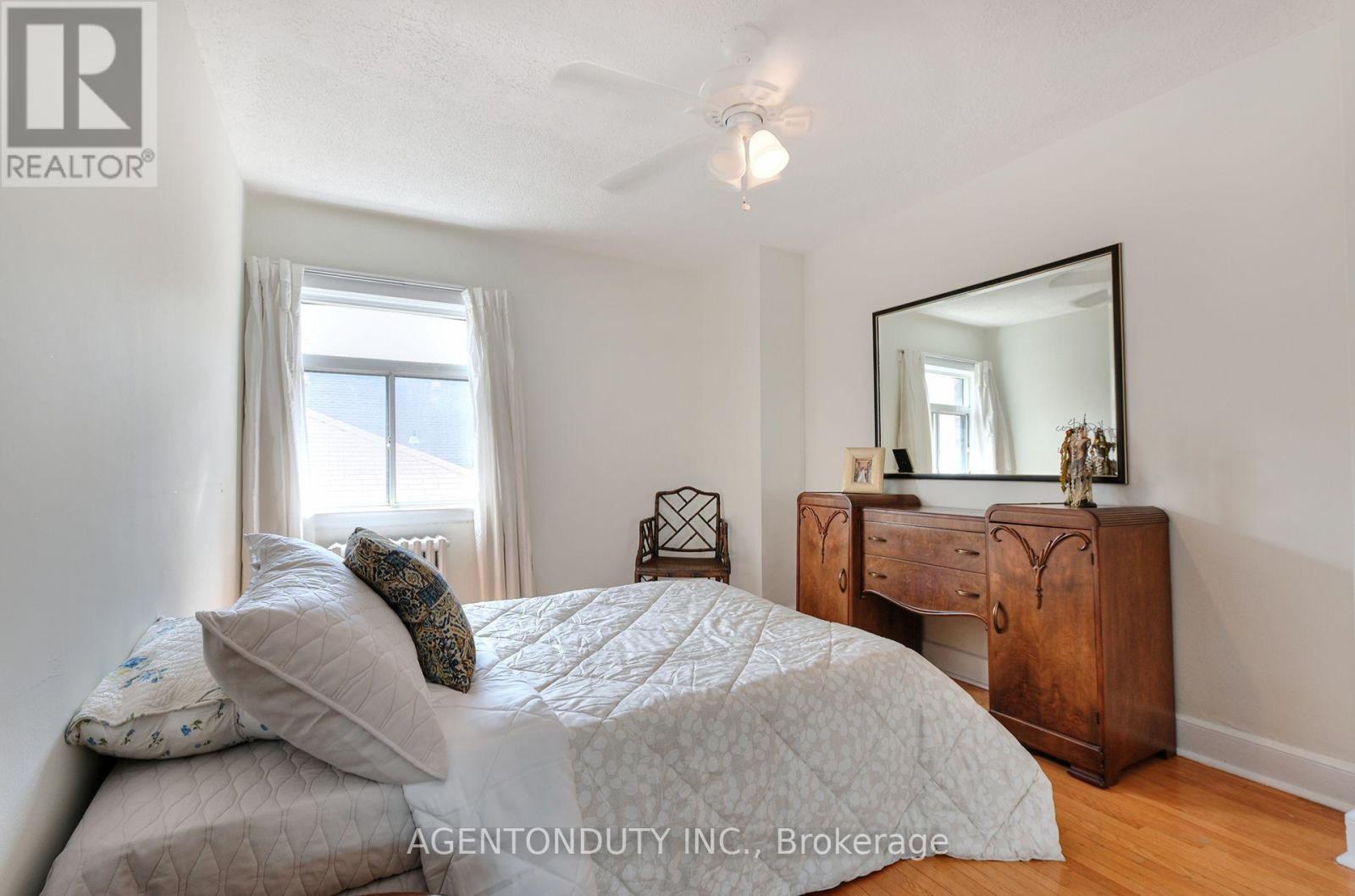 #17 1646 BATHURST STREET - 16