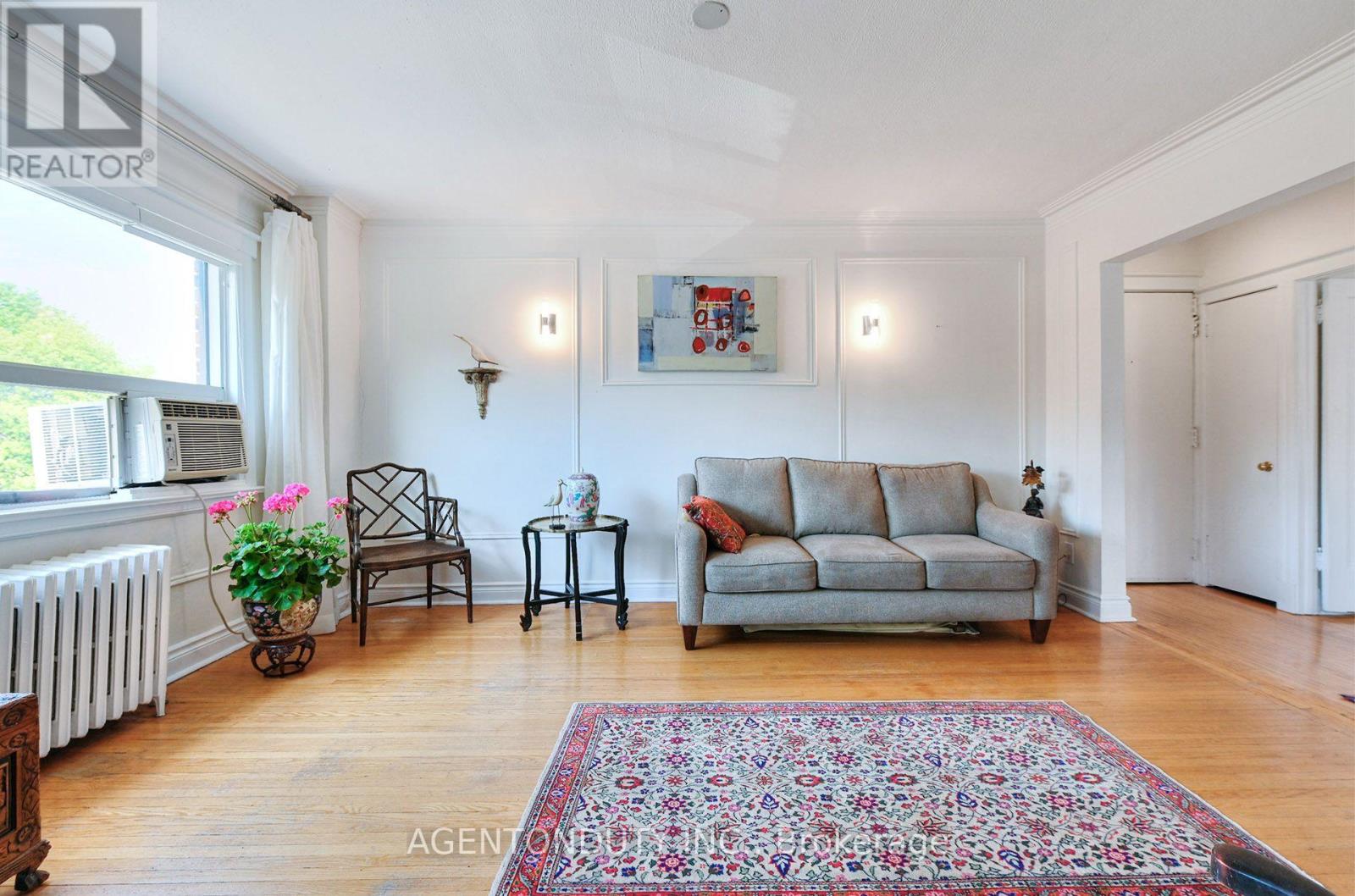 #17 1646 BATHURST STREET - 7