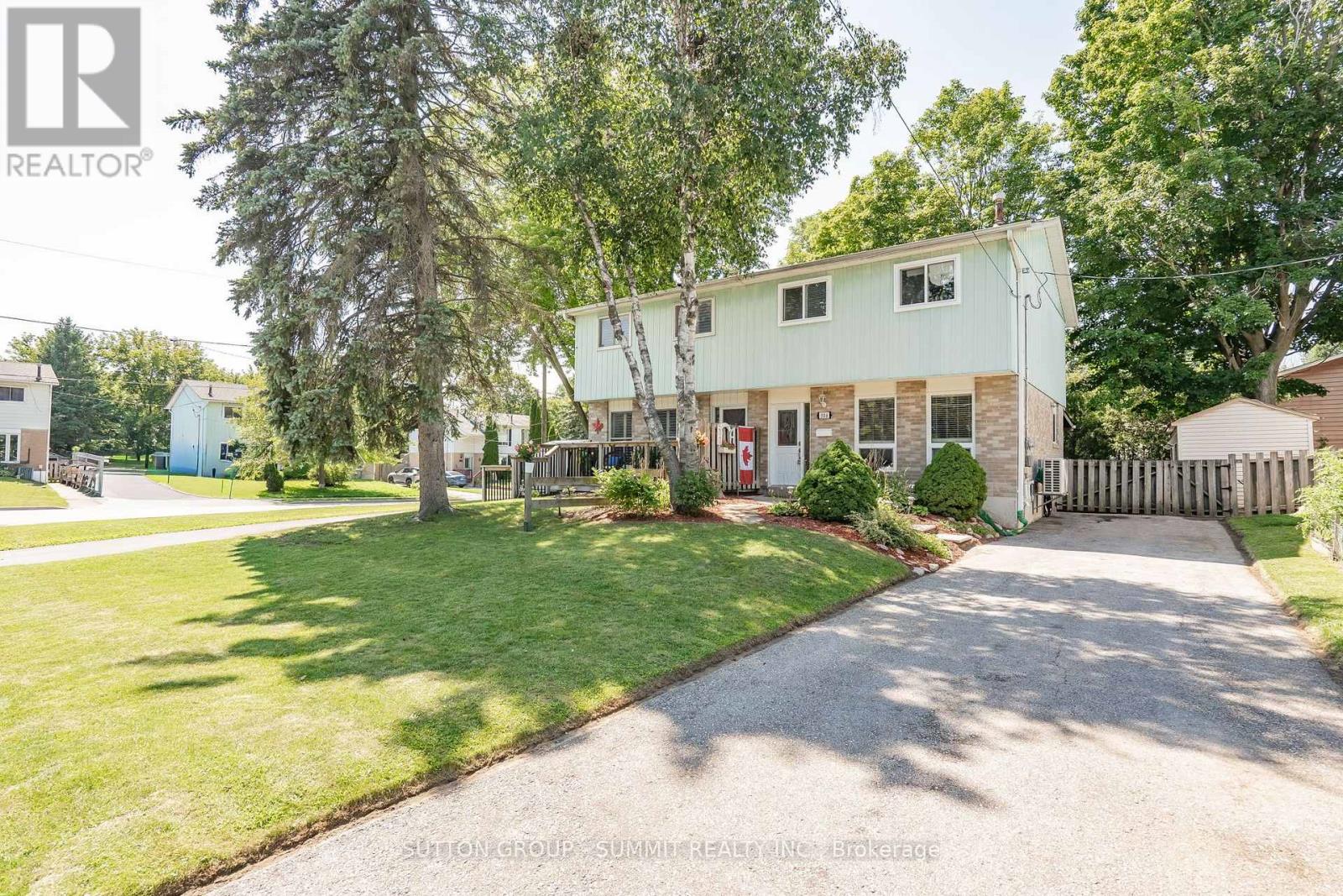 Listing photo of 306 OAKWOOD COURT