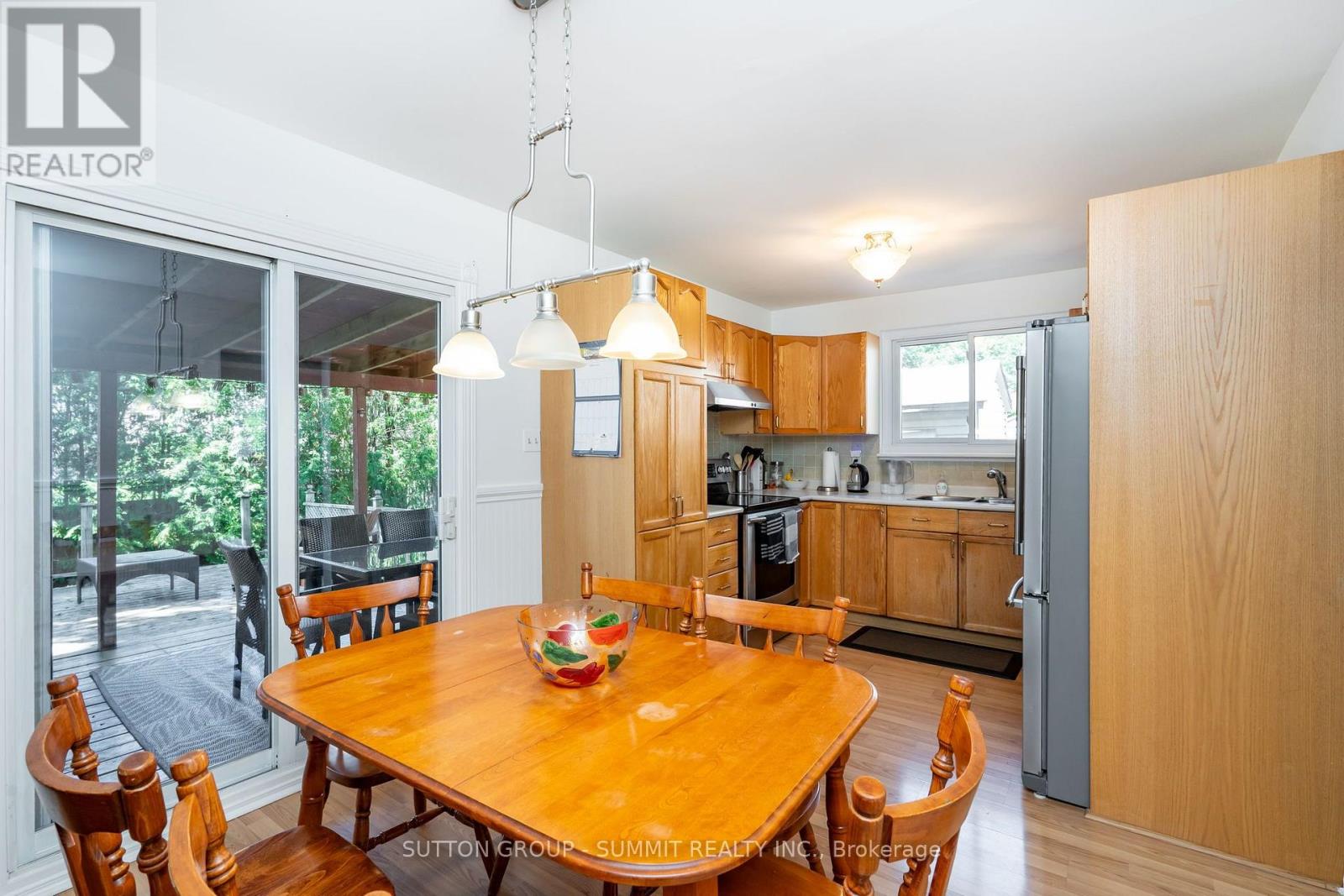 306 OAKWOOD COURT - 12