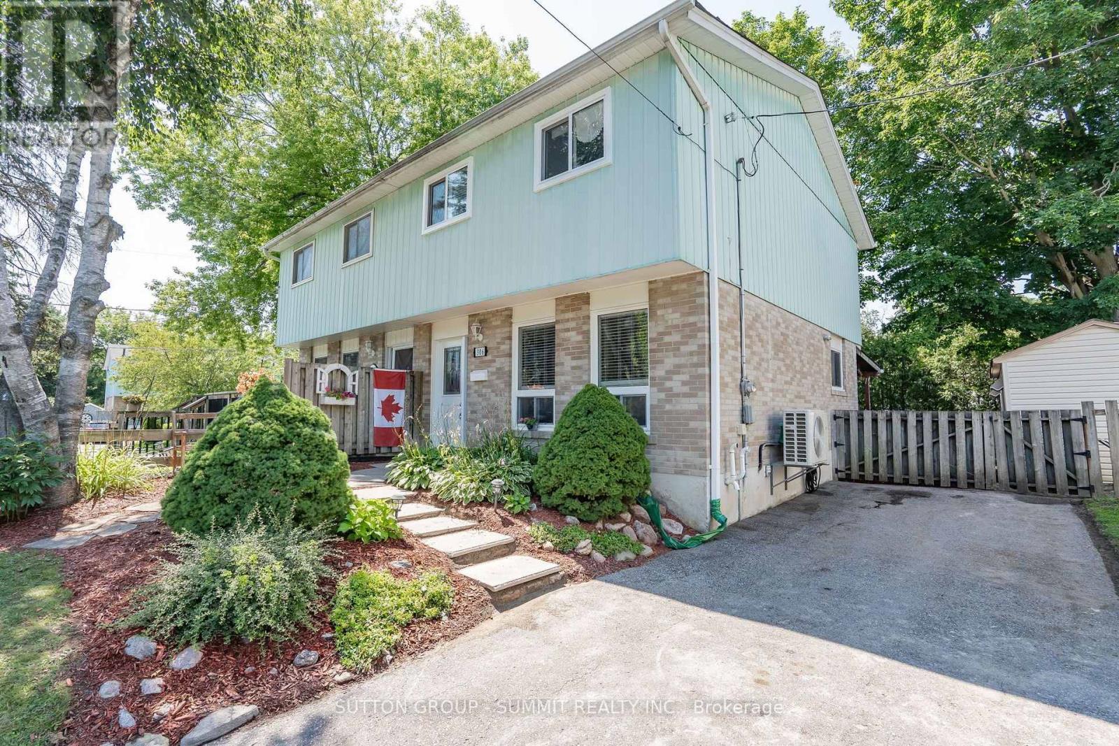 306 OAKWOOD COURT - 2