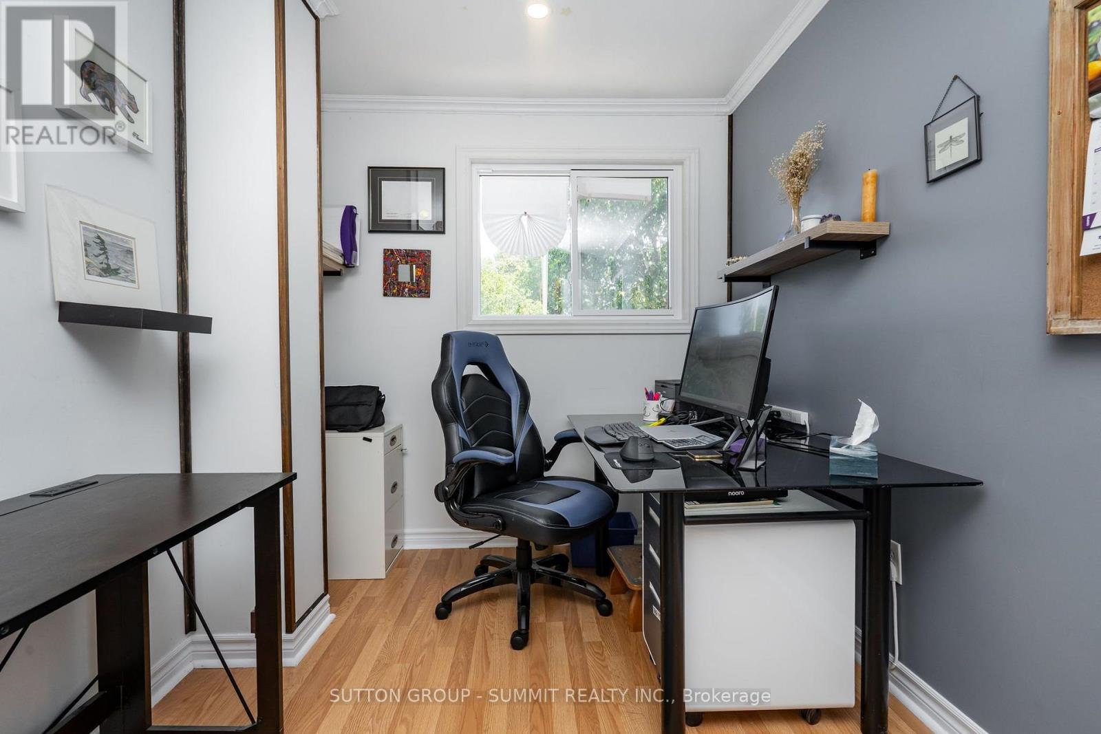 306 OAKWOOD COURT - 28