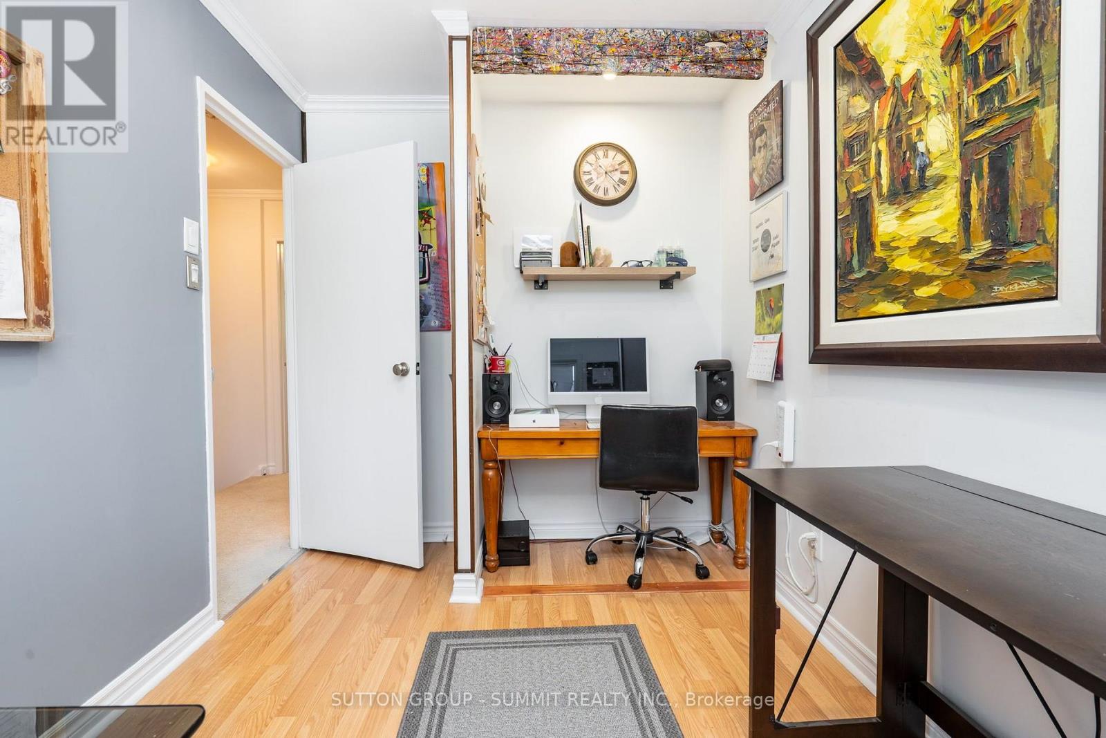 306 OAKWOOD COURT - 29