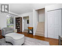 306 Oakwood Court, Newmarket, ON L3Y3C8 Photo 10