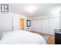 306 Oakwood Court, Newmarket, ON L3Y3C8 Photo 20