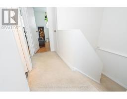 306 Oakwood Court, Newmarket, ON L3Y3C8 Photo 22