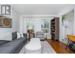 306 Oakwood Court, Newmarket, ON L3Y3C8 Photo 8