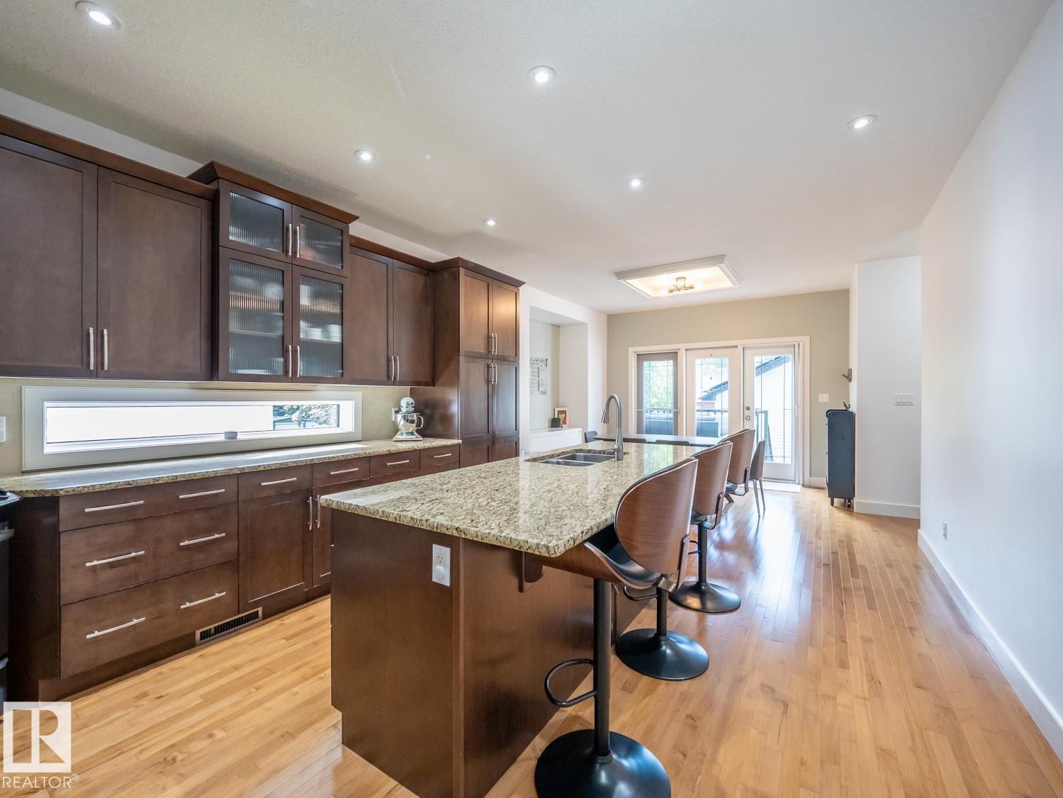 10957 75 AV NW - Image 9