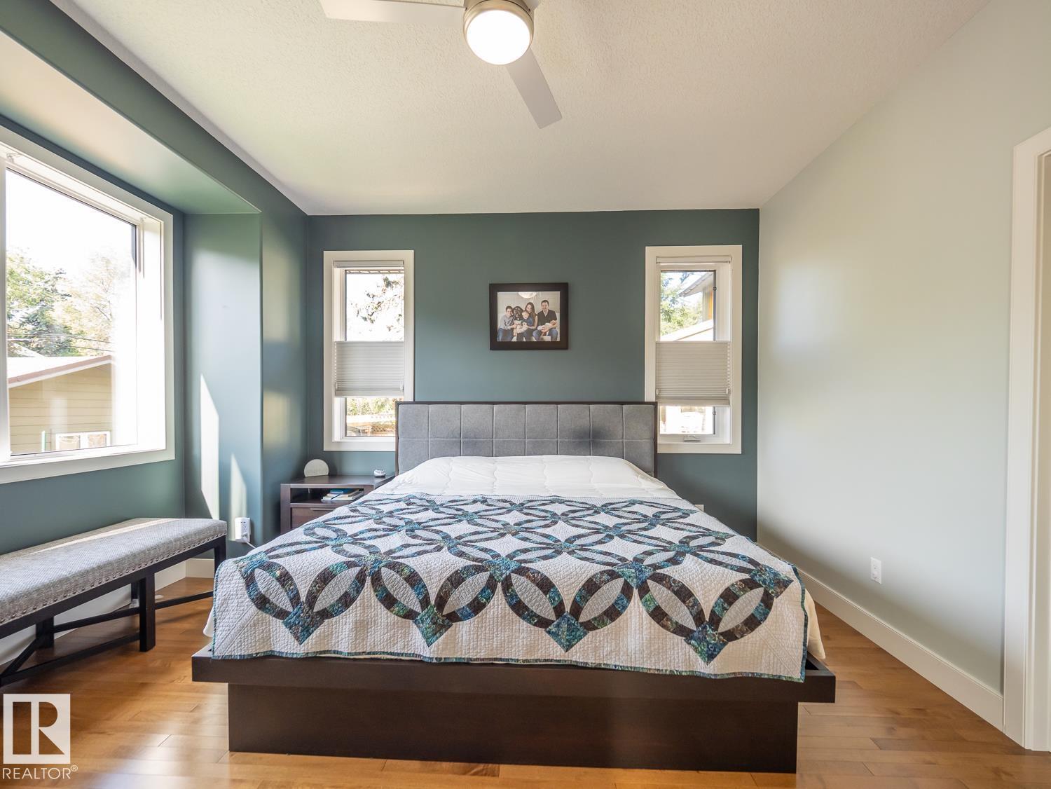 10957 75 AV NW - 20