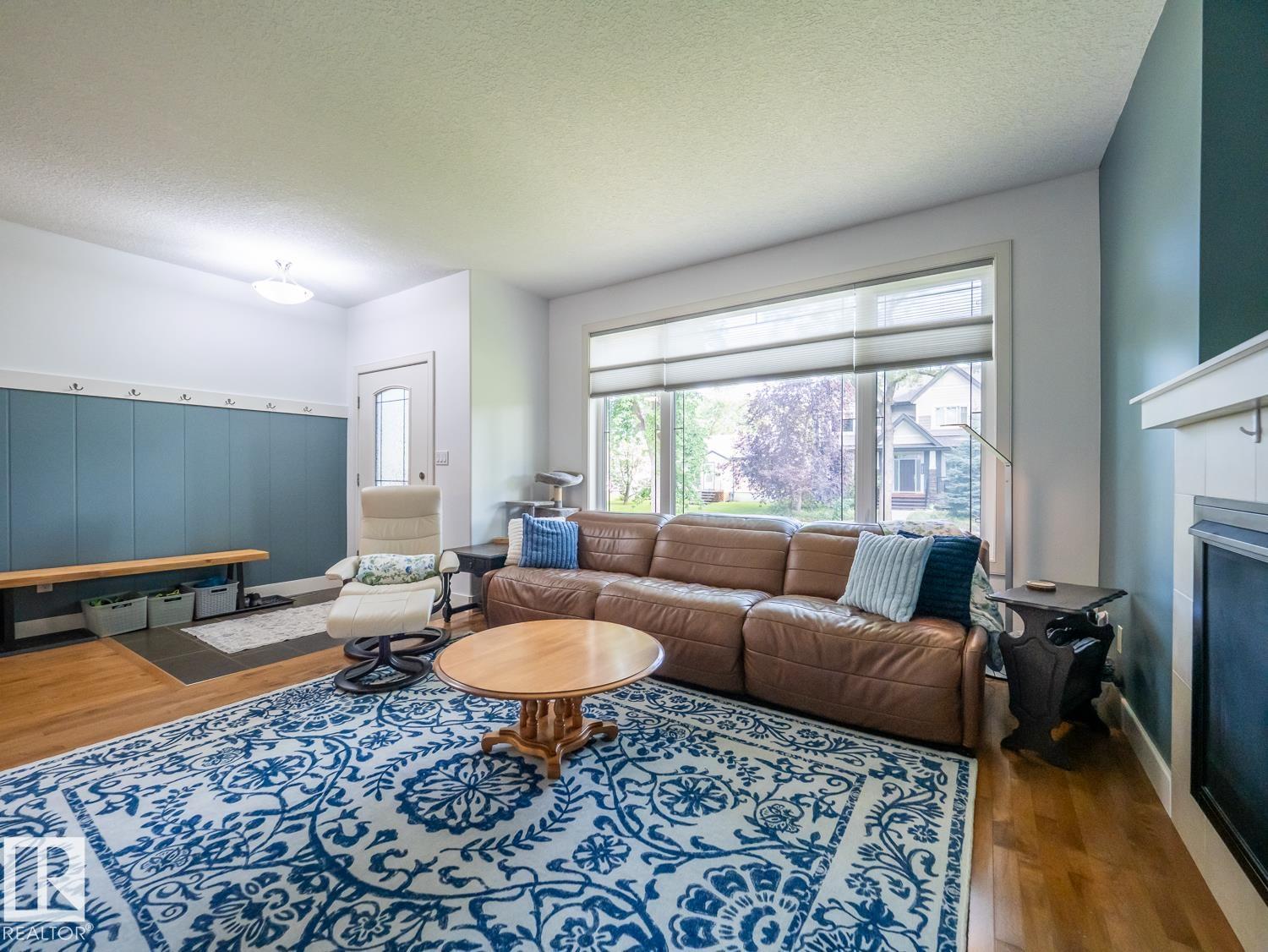 10957 75 AV NW - Image 5