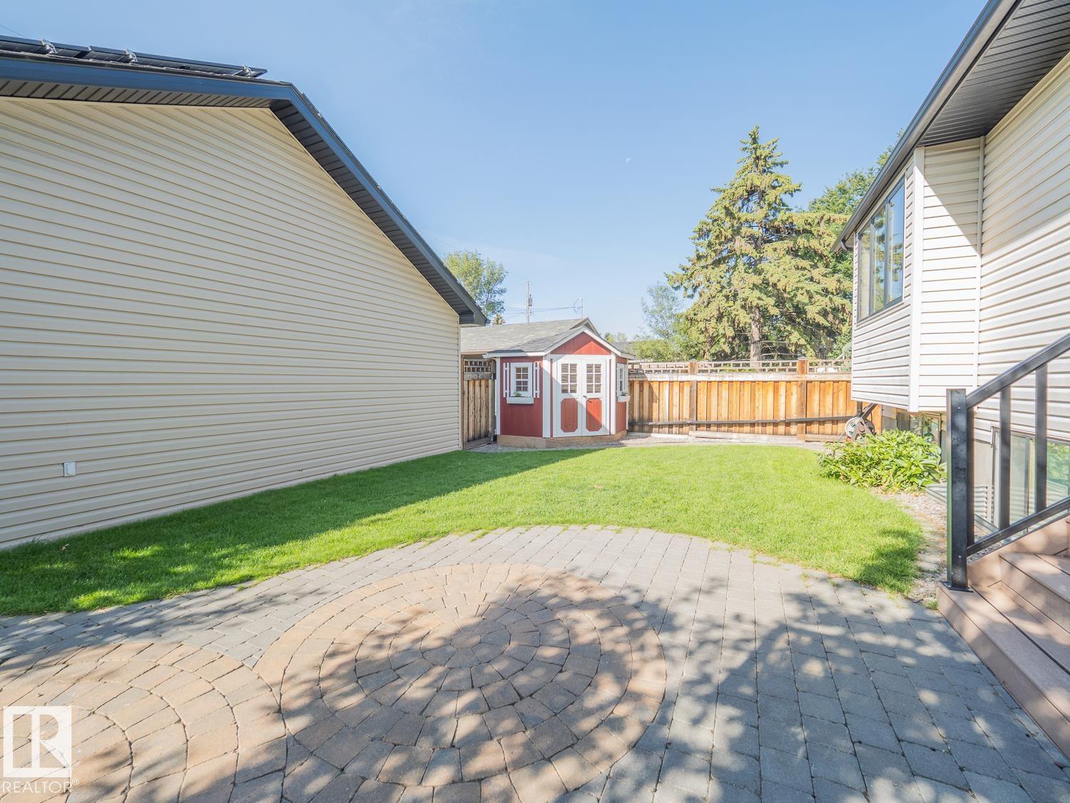 10957 75 AV NW - 60
