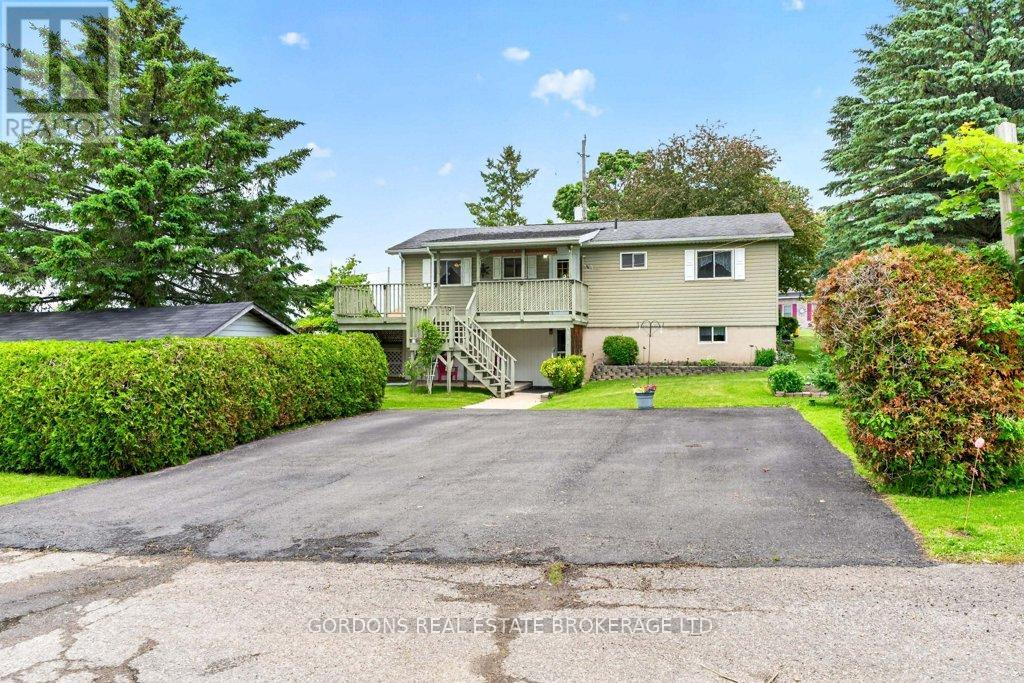 450 CHARLES STREET N - Image 9