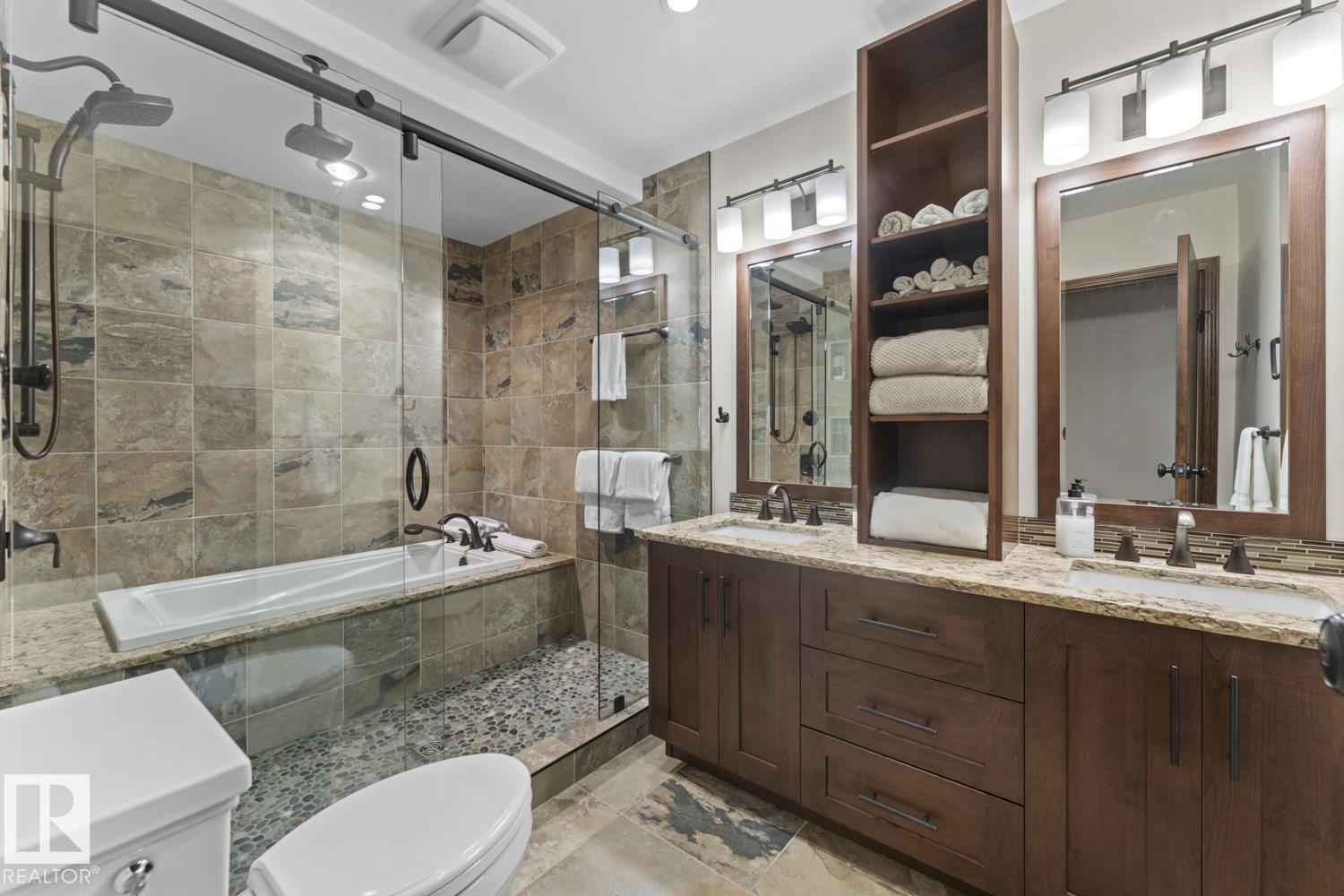 203 PINE AV - Image 25