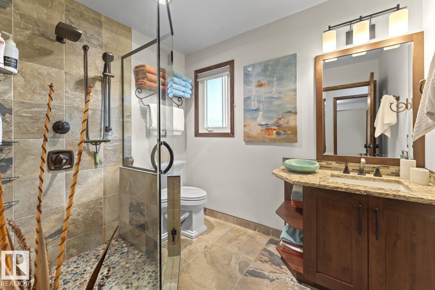 203 PINE AV - Image 27