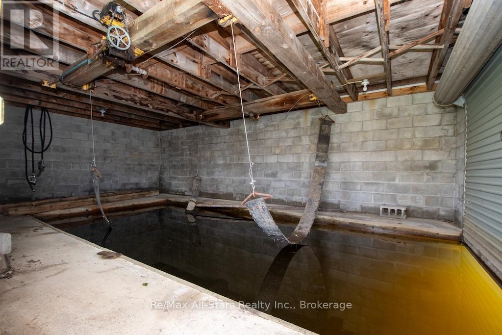 57 INDIAN TRAIL - Image 33